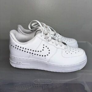 Size 8- Women’s Nike Air Force 1 Low ‘07 Studded Swoosh